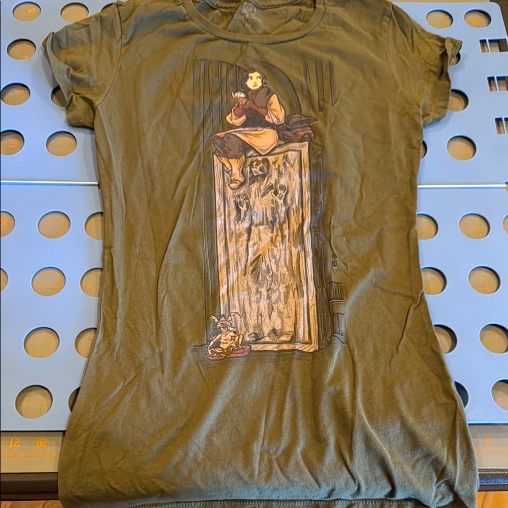 Tee Fury Stars Wars Leia Olive Graphic Women's Top